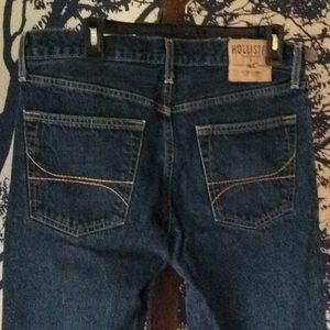 Men’s Hollister jeans, size 33x32, like new!
